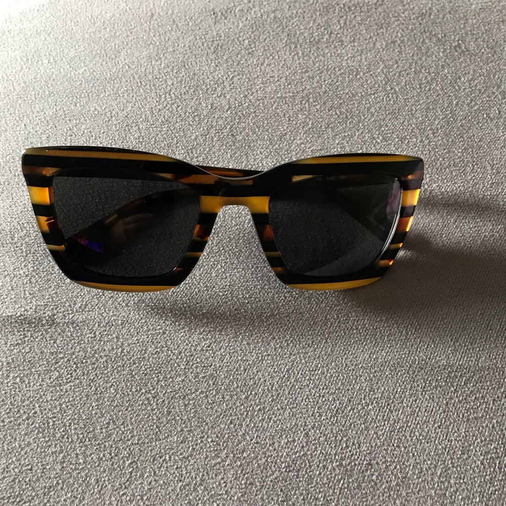 Authentic coach sunglasses 🕶